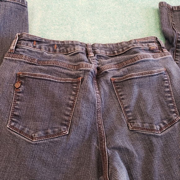 💥 Sale!!! Jag Jeans Midrise Slim leg Jean size 10 - Picture 4 of 7